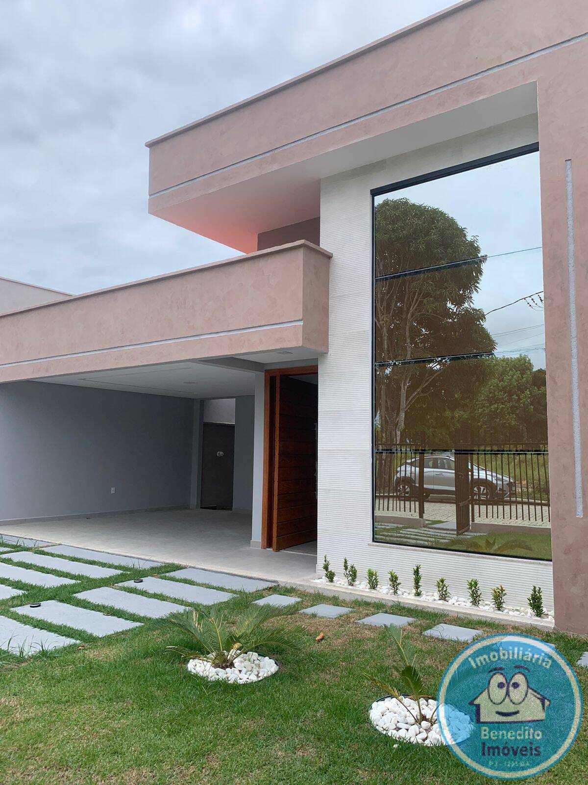 Casa à venda com 3 quartos, 458m² - Foto 1