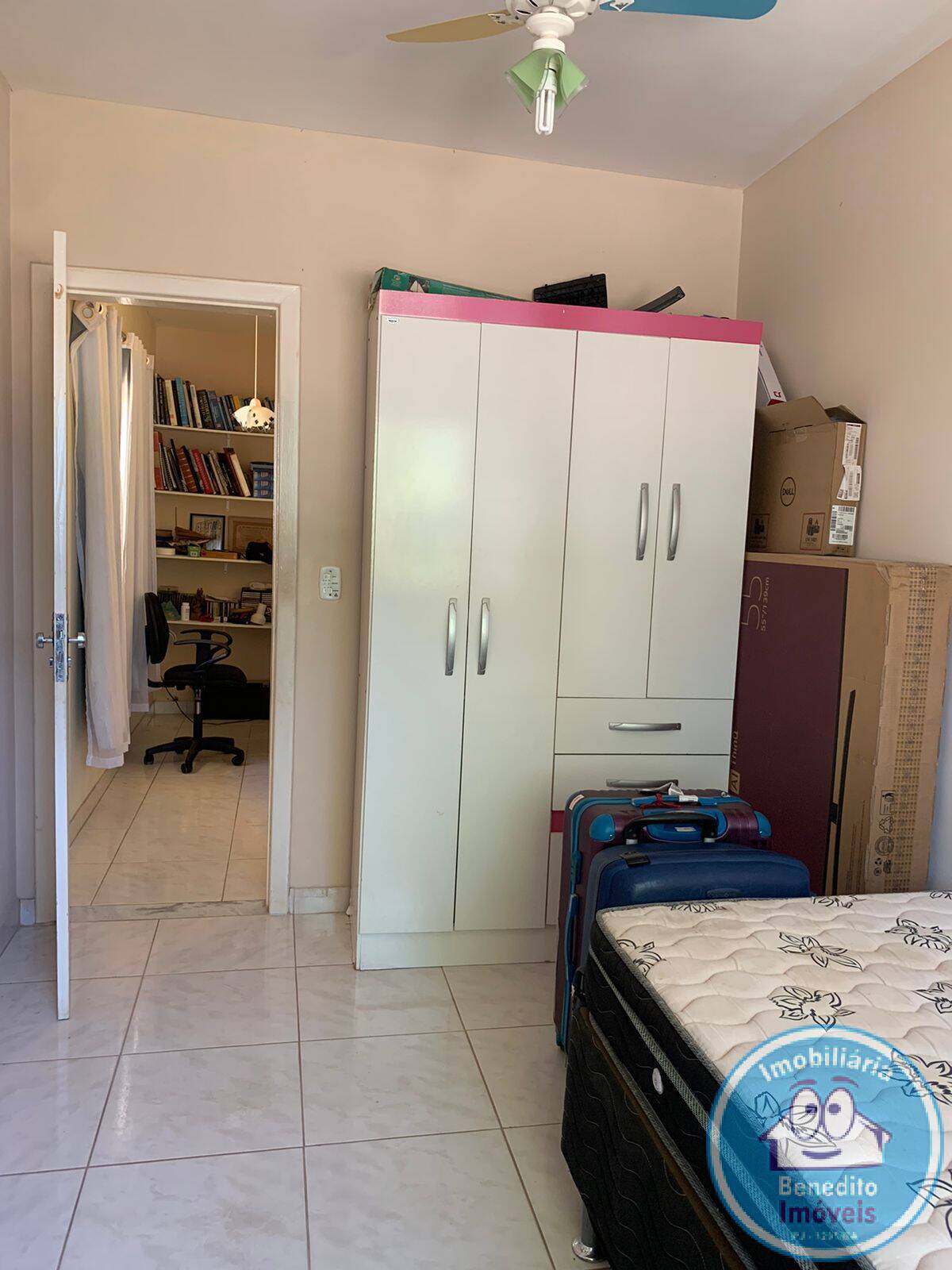 Casa à venda com 4 quartos, 330m² - Foto 47