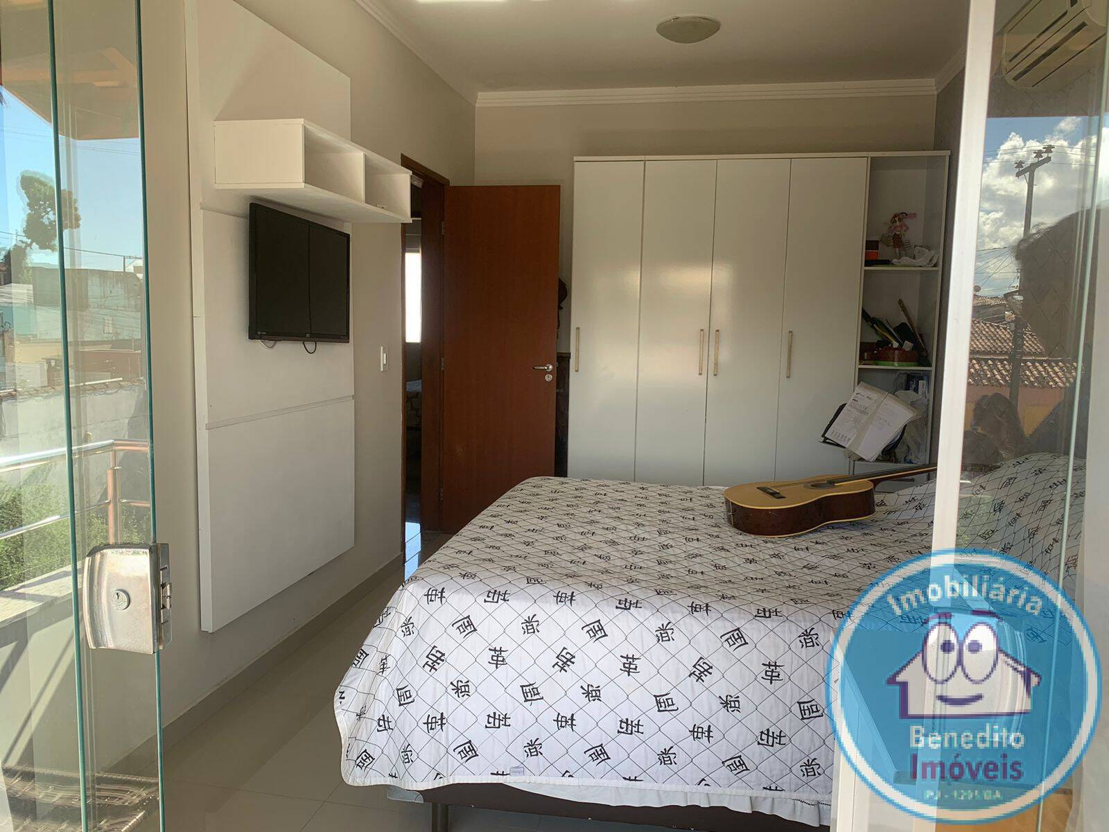 Casa à venda com 4 quartos, 129m² - Foto 9