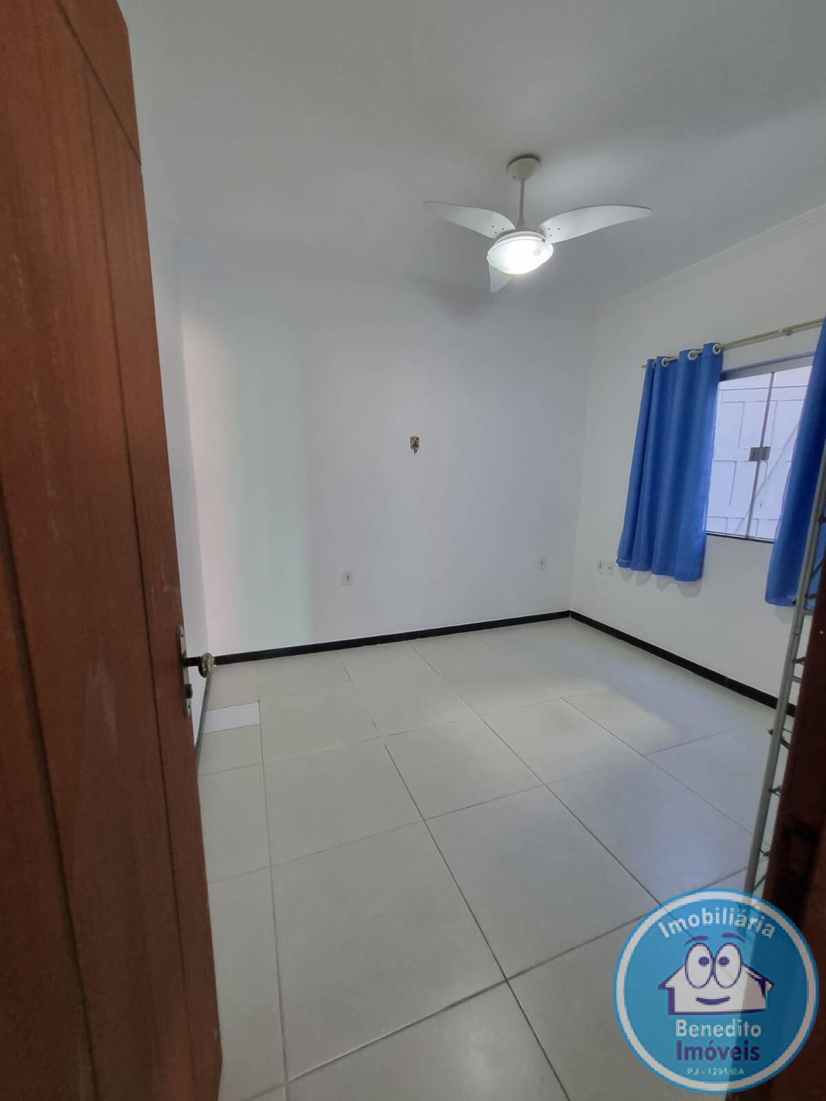 Apartamento à venda com 4 quartos, 150m² - Foto 9