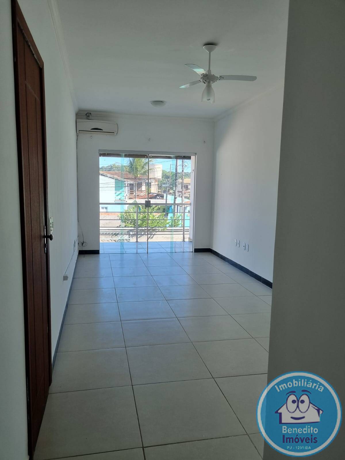 Apartamento à venda com 4 quartos, 150m² - Foto 11